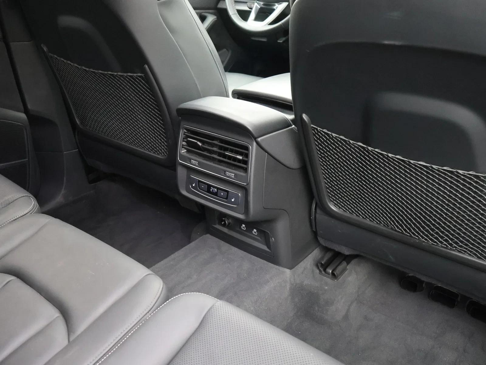 Audi Q7 Audi Q7 SUV PHEV S line 60TFSIe QUATTRO 490PK *AUTOMAAT*PANODAK*TREKHAAK*LEDER*SHADOW*SPORTZETELS*CA