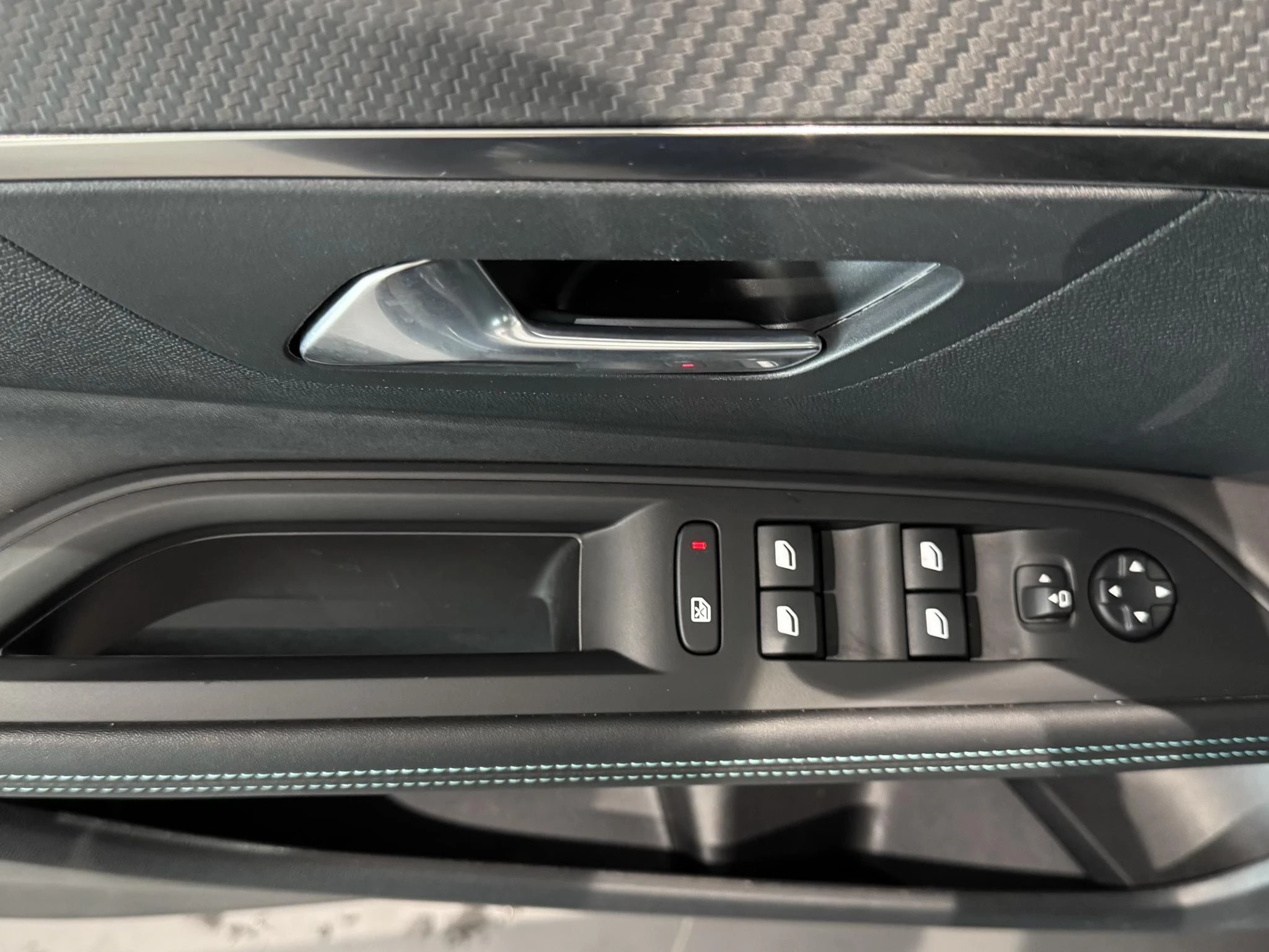 Peugeot-3008-image-10