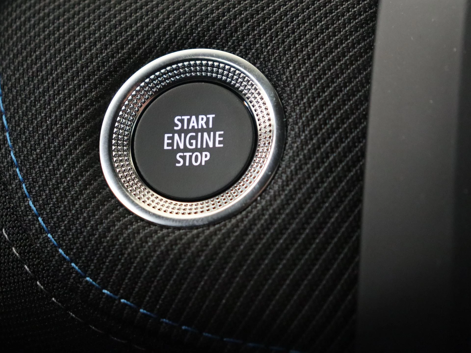 Renault-Captur-image-19