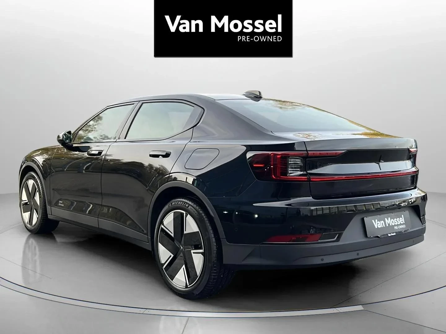 Polestar-2-image-6
