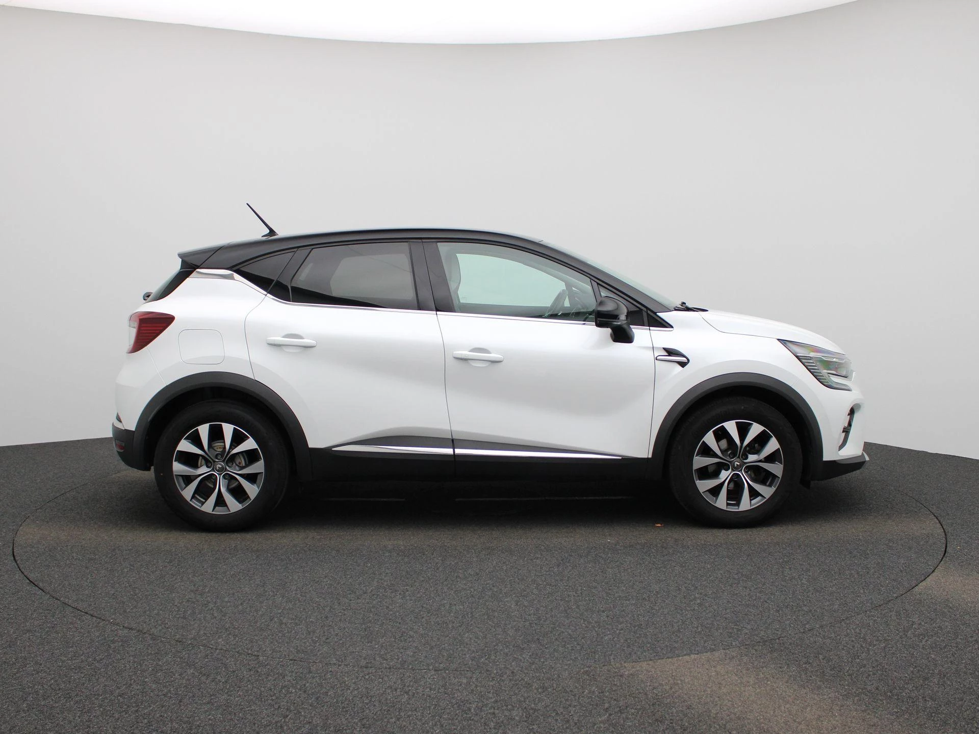 Renault-Captur-image-5