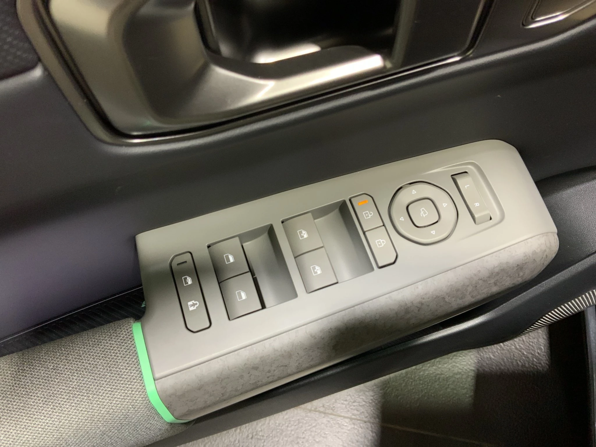 Kia EV4 Hatchback Earth 81 kWh 150 kW Frontantrieb Schräghecklimousine. 5-türig