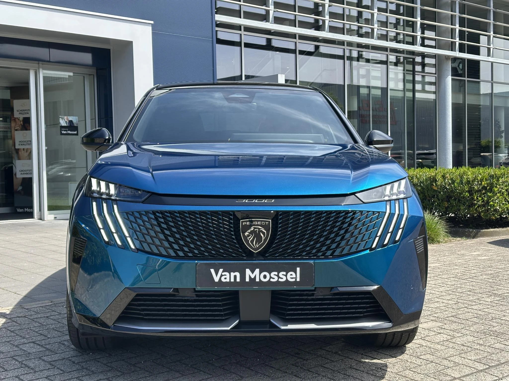 Peugeot-e-3008-image-2