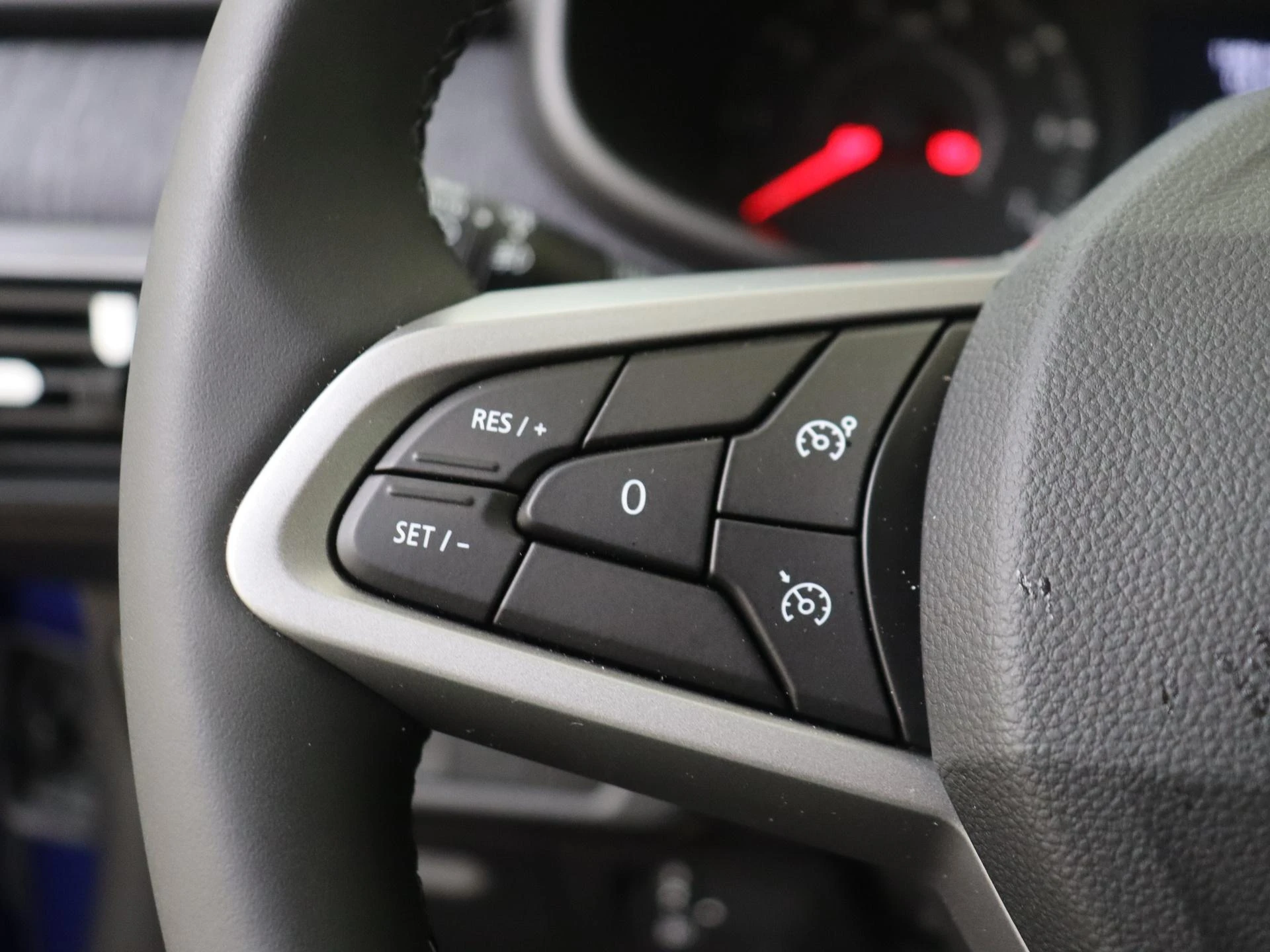 Dacia-Sandero-image-11