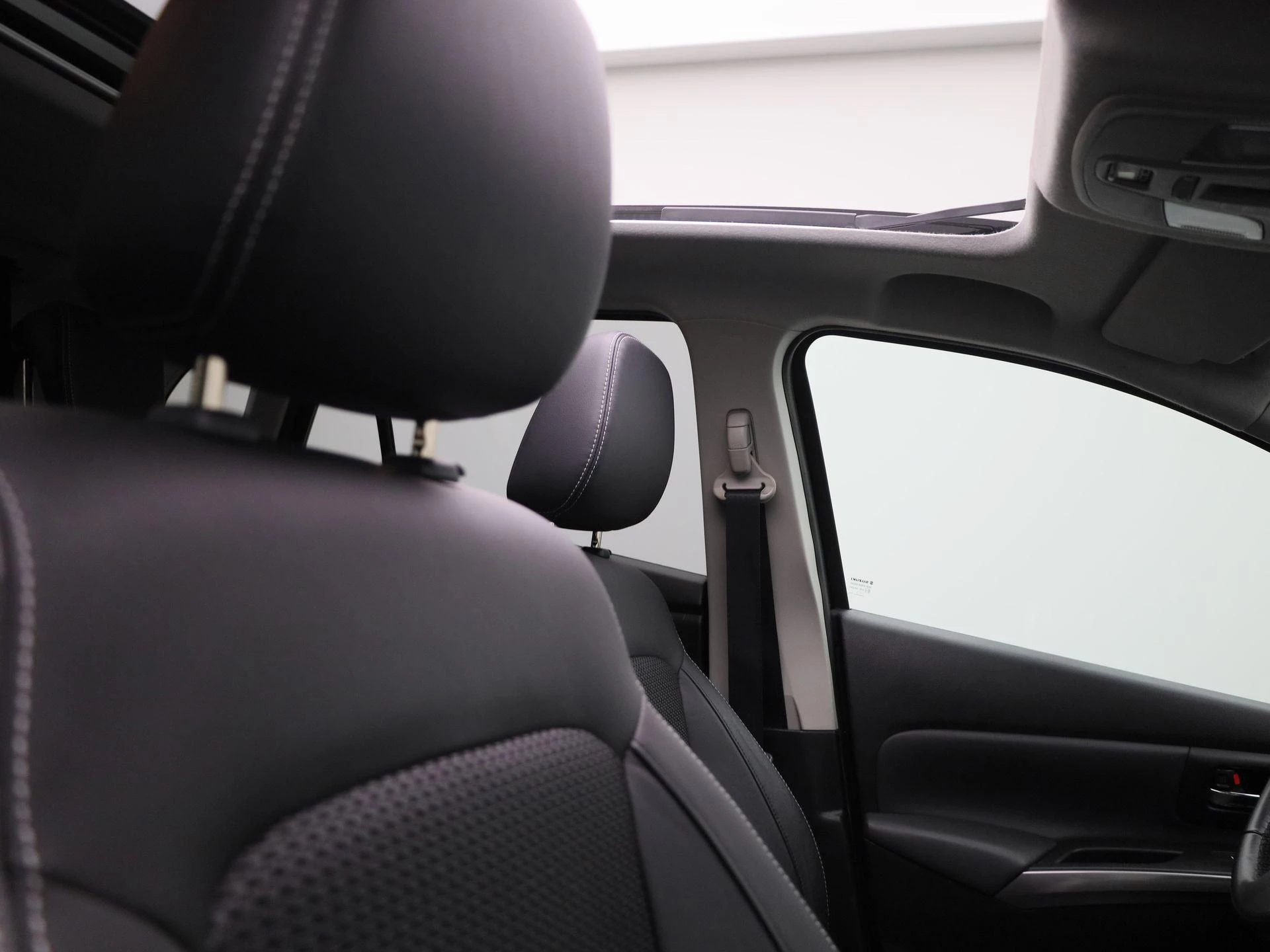Suzuki-S-Cross-image-31