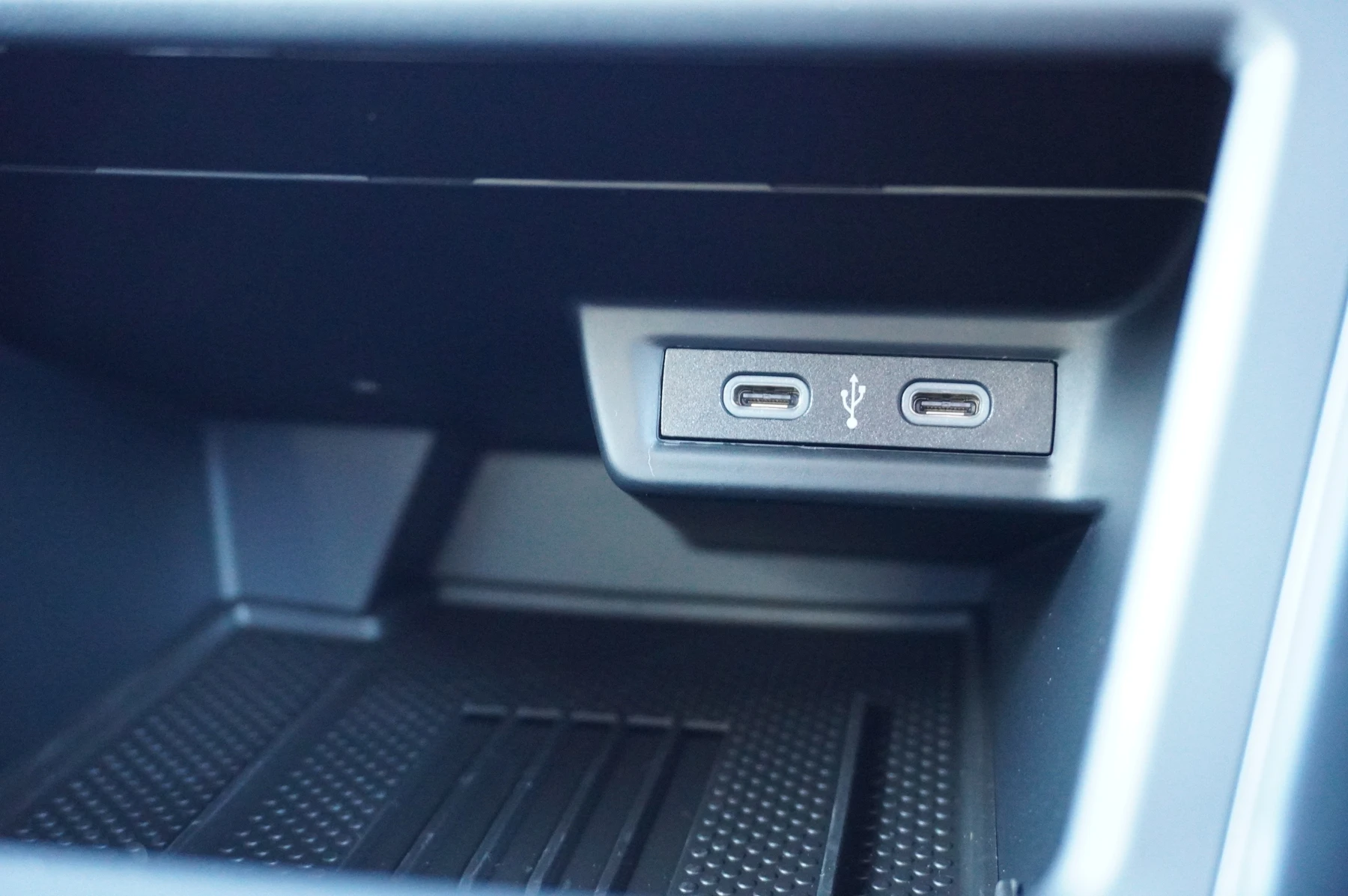 Volkswagen-Polo-image-38