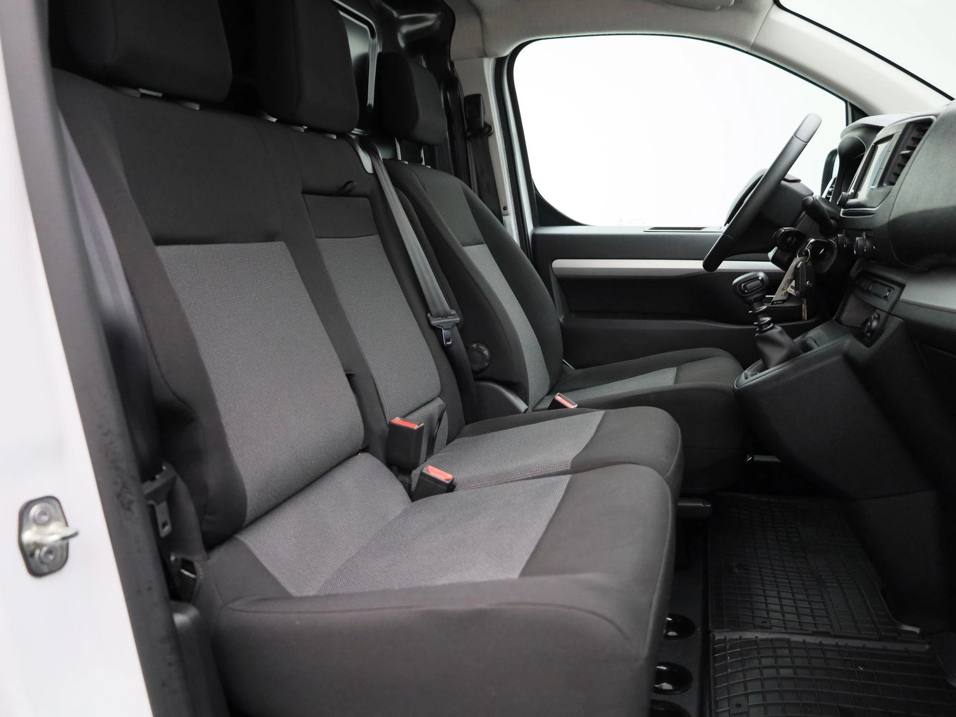 Opel Vivaro 2.0 Turbo 106kW L3H1