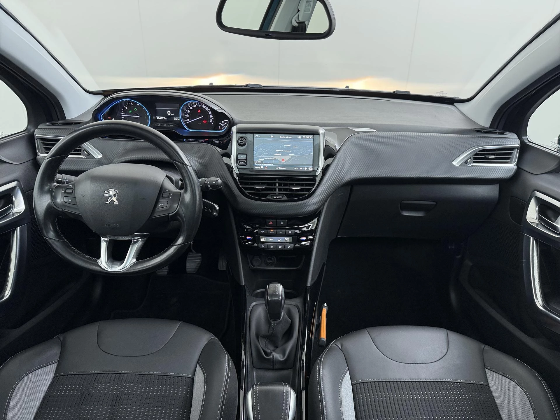 Peugeot 2008 1.2 PureTech Allure