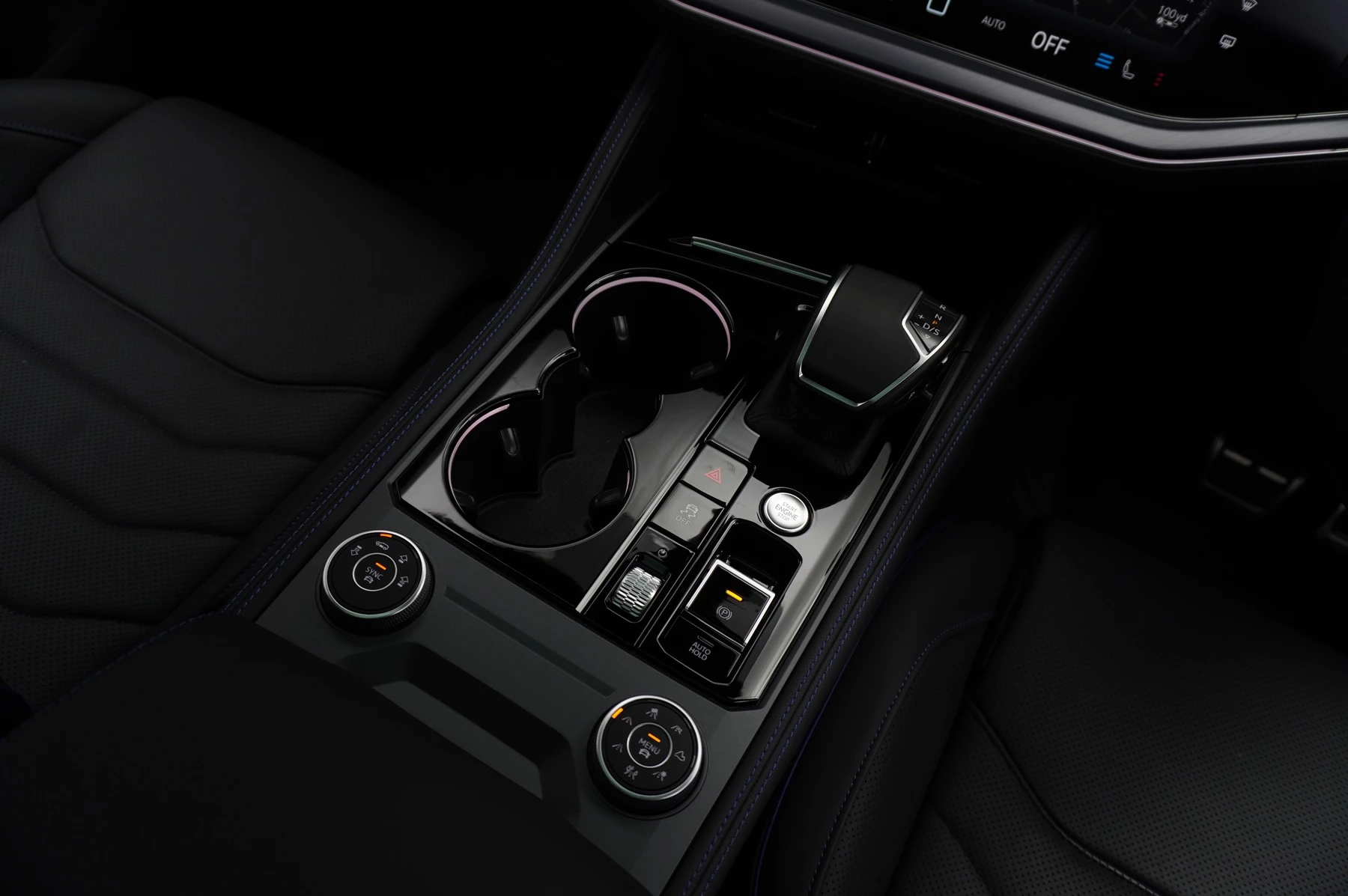 Volkswagen-Touareg-image-27