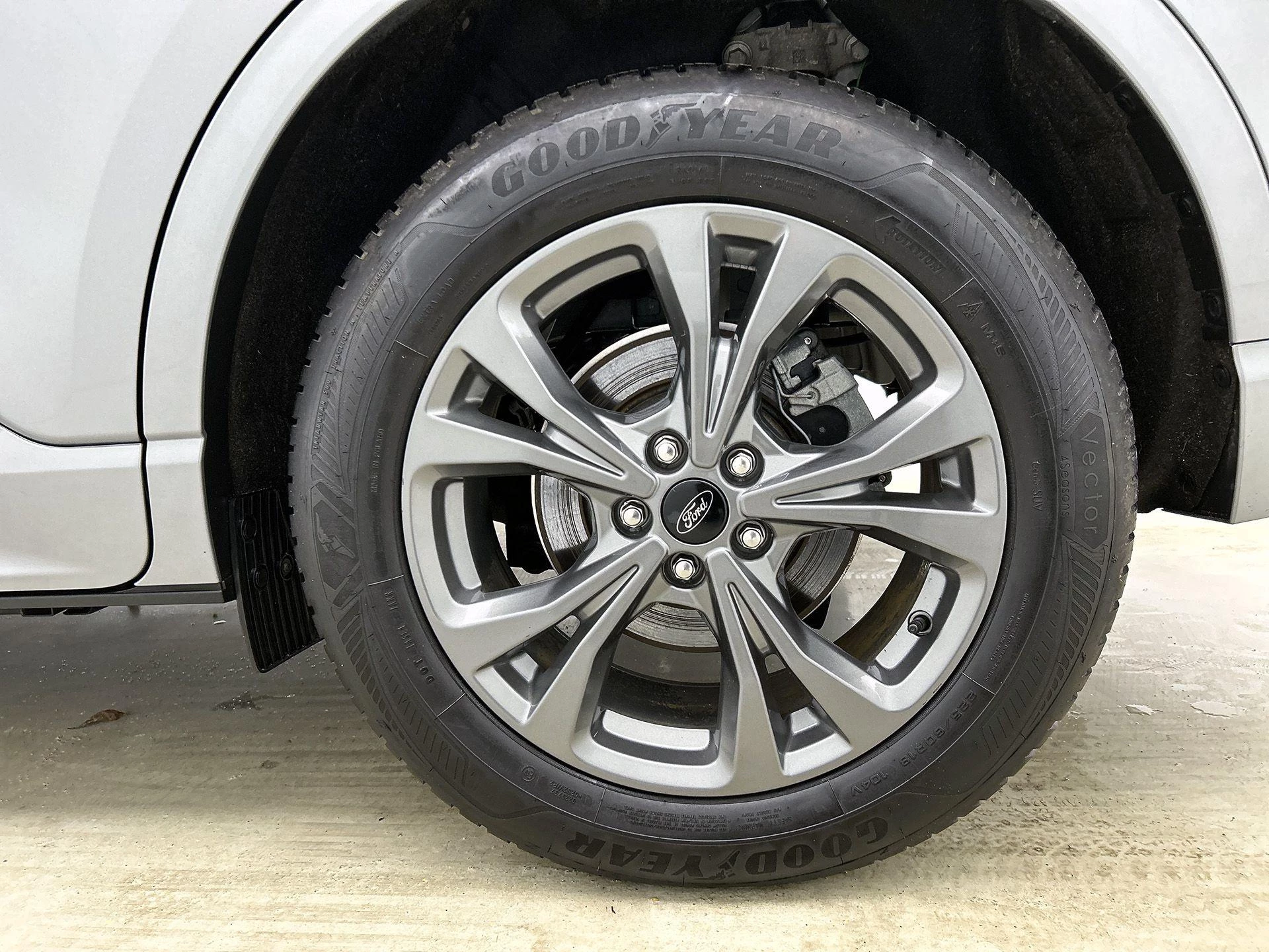 Ford-Kuga-image-40