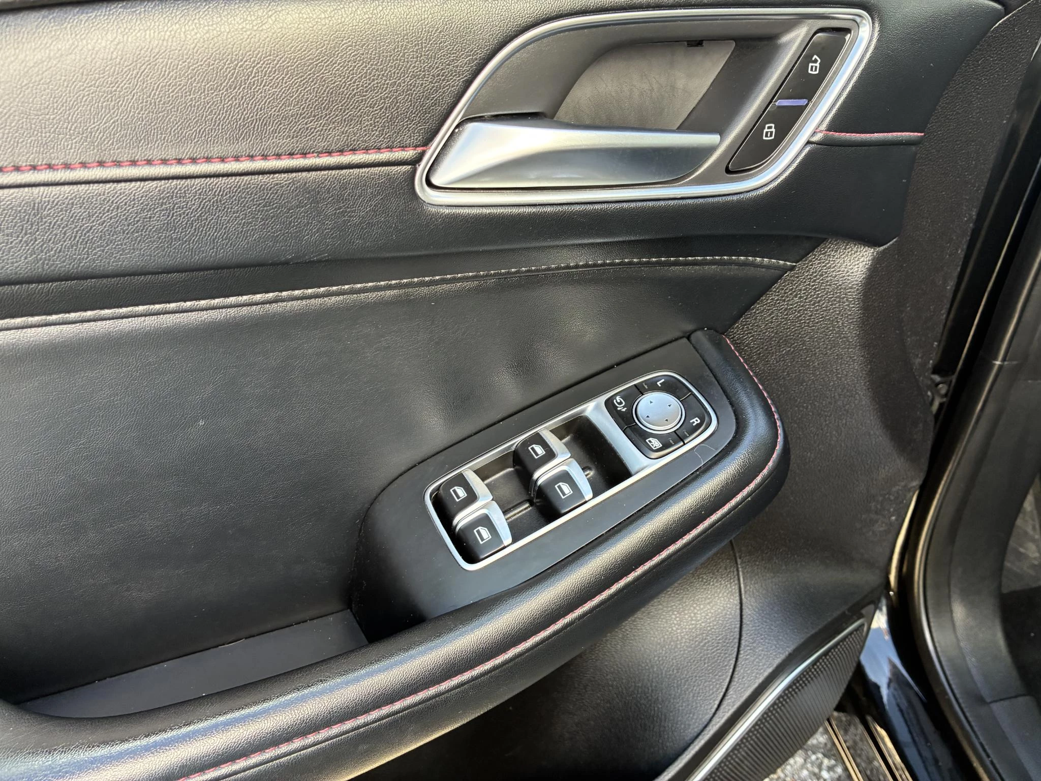MG EHS 1.5 TGDI Edition1