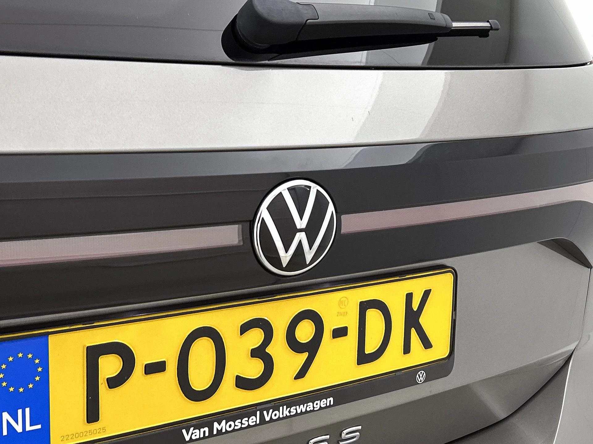 Volkswagen-T-Cross-image-13