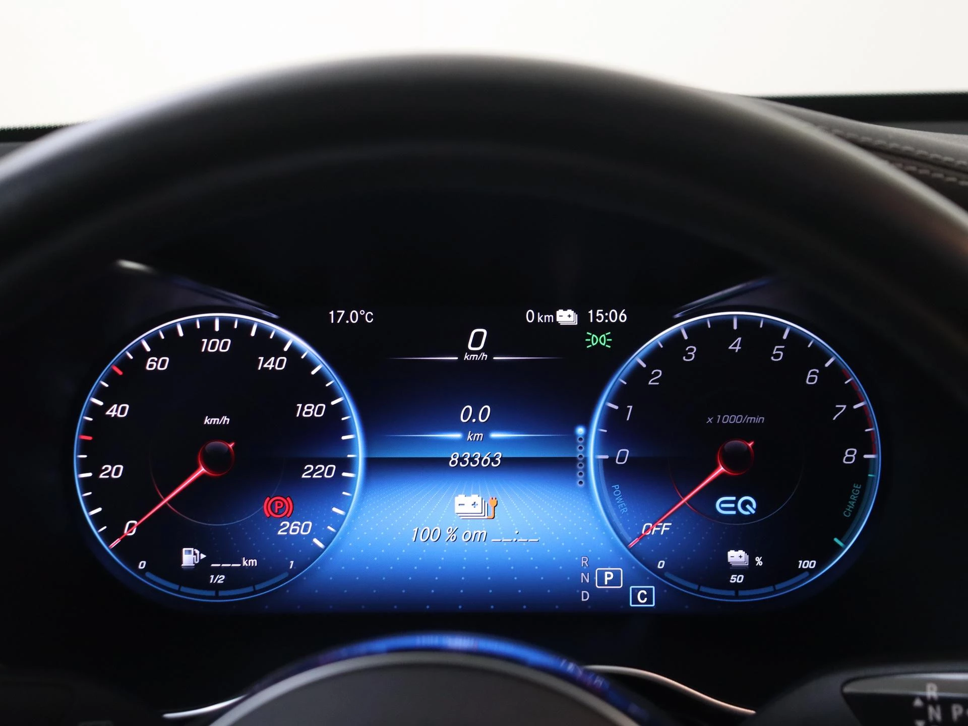 Mercedes-Benz-GLC-image-11