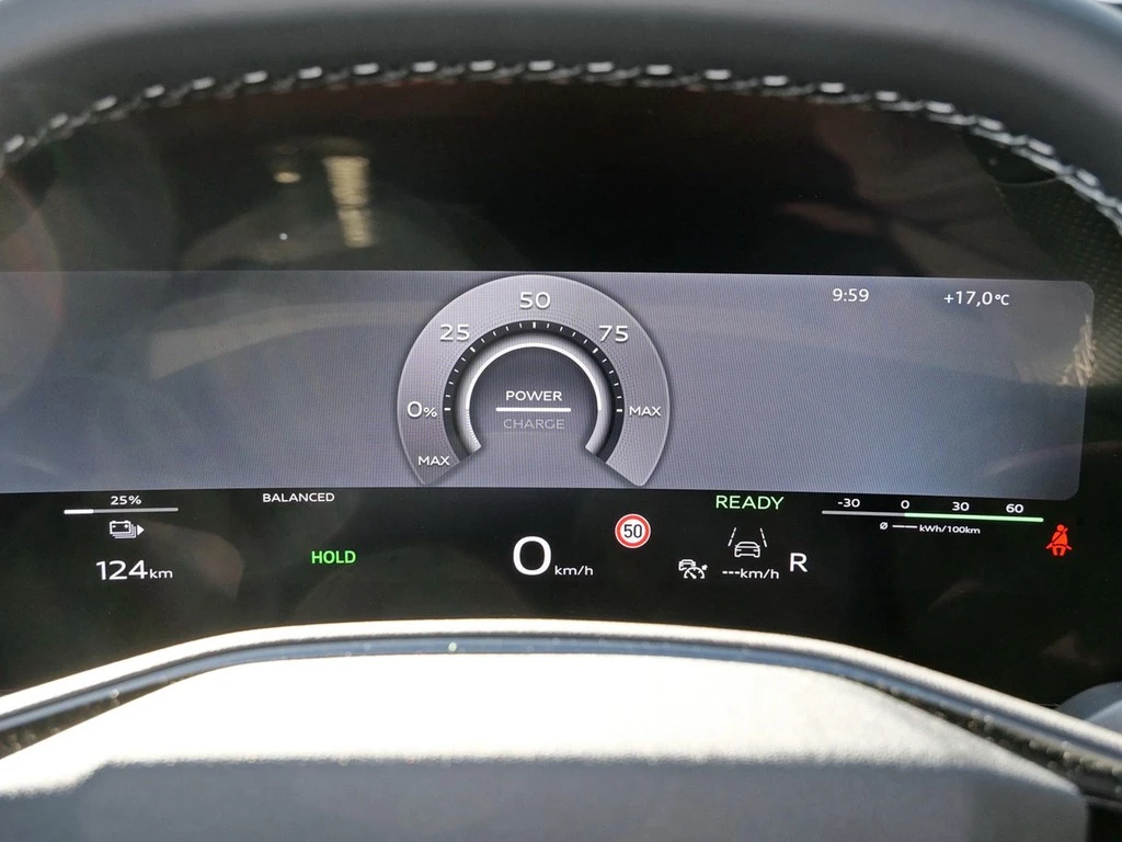 Audi-Q4 e-tron-image-13