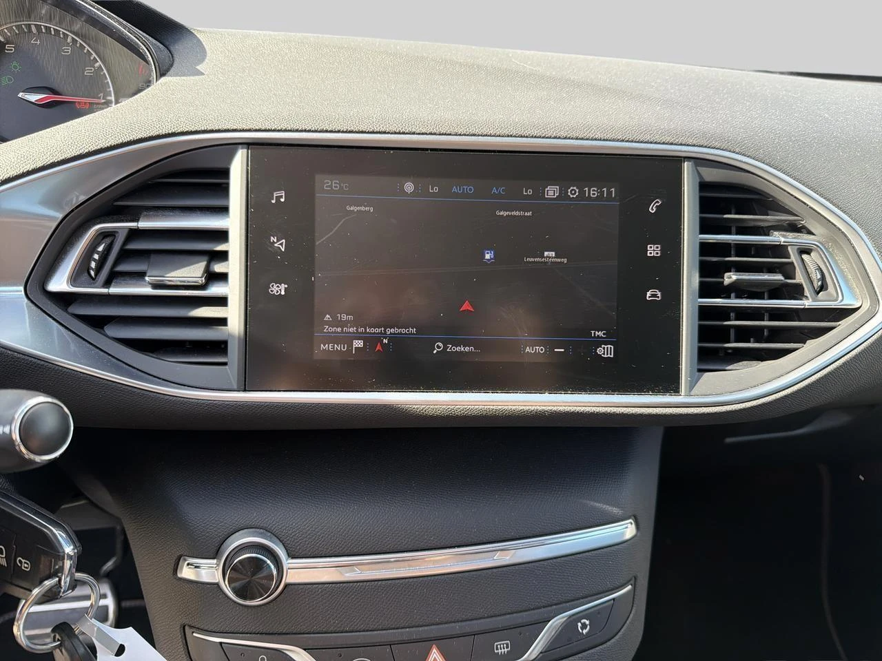Peugeot-308-image-11