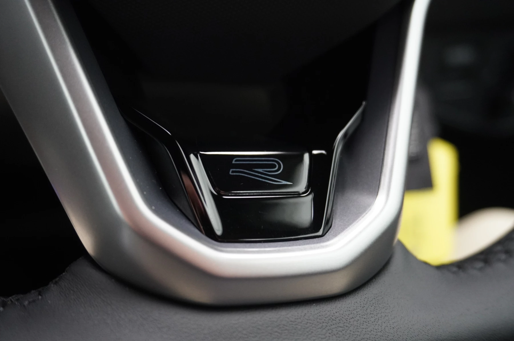 Volkswagen-Polo-image-32