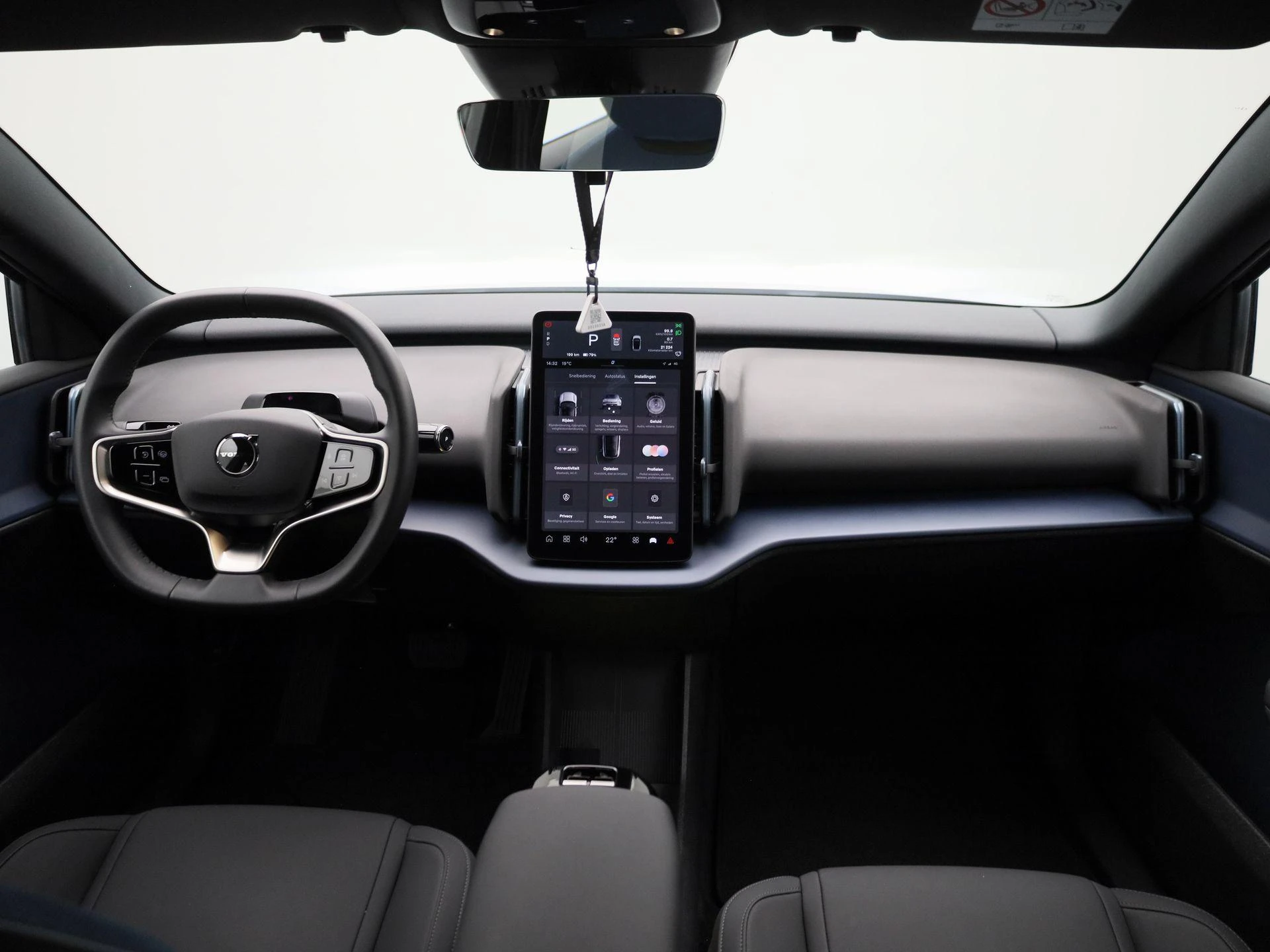 Volvo-EX30-image-32