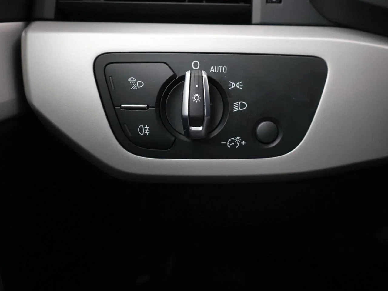 Audi-A4-image-20