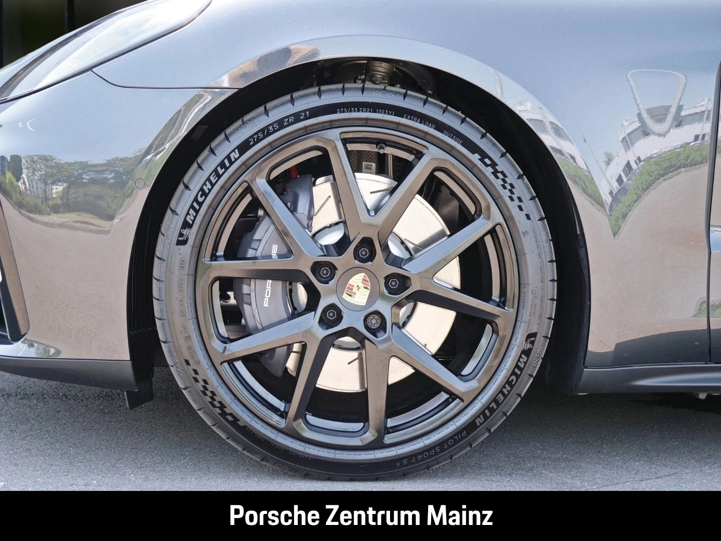 Porsche-Panamera-image-9