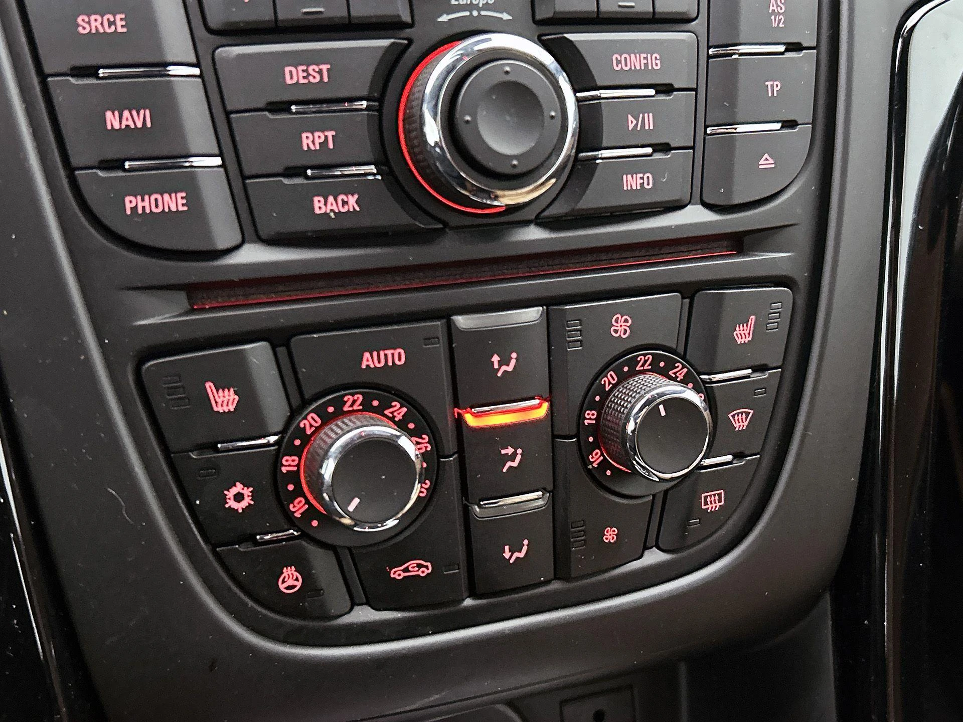 Opel-Cascada-image-22