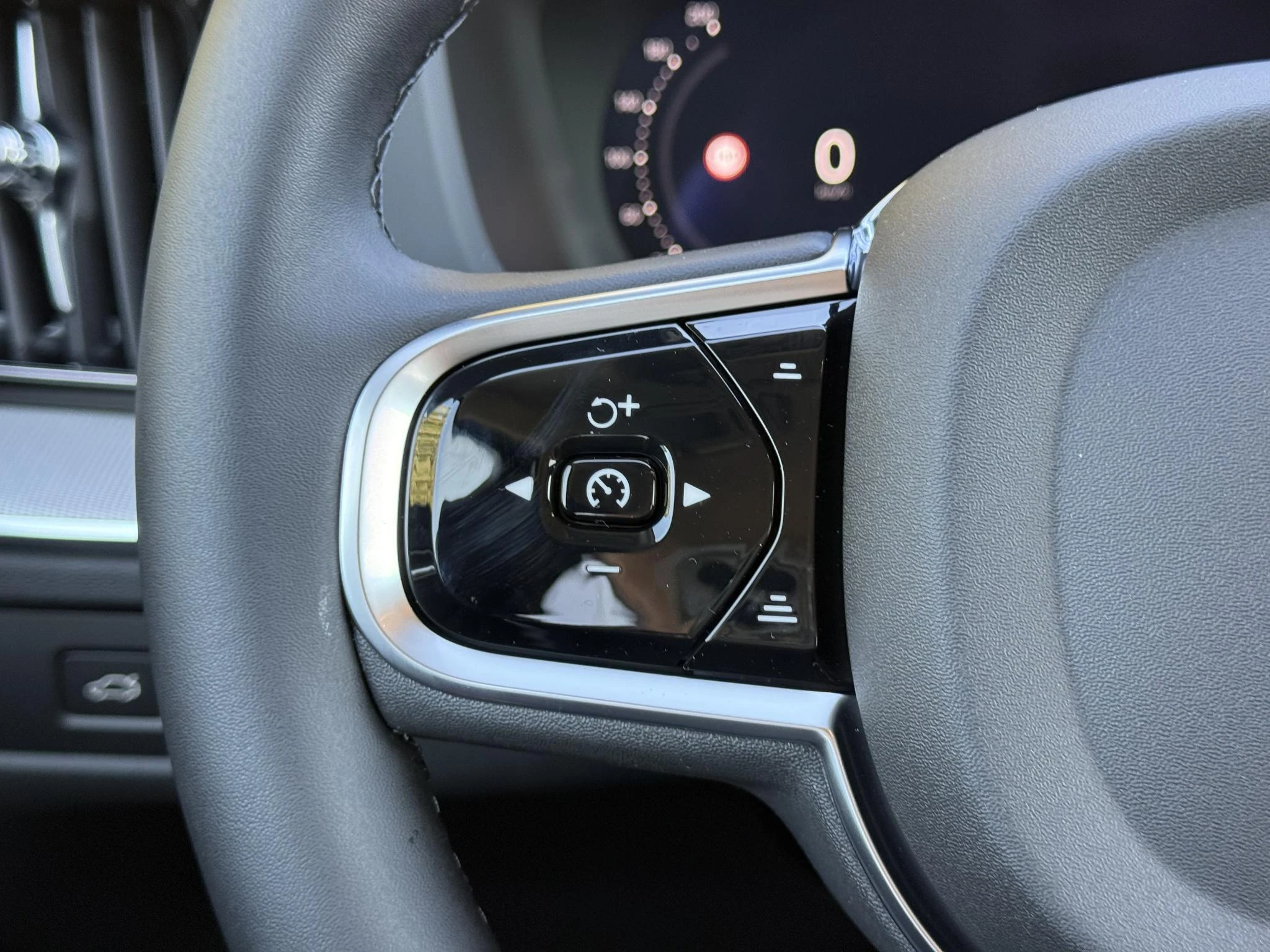 Volvo-XC60-image-23