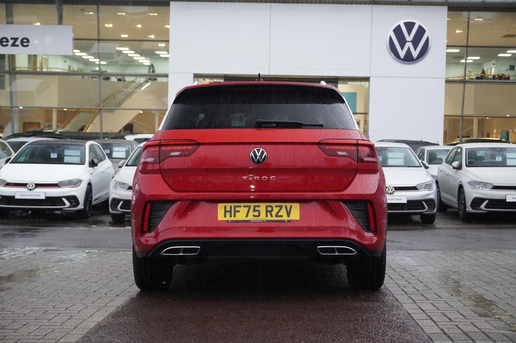 Volkswagen-T-Roc-image-13