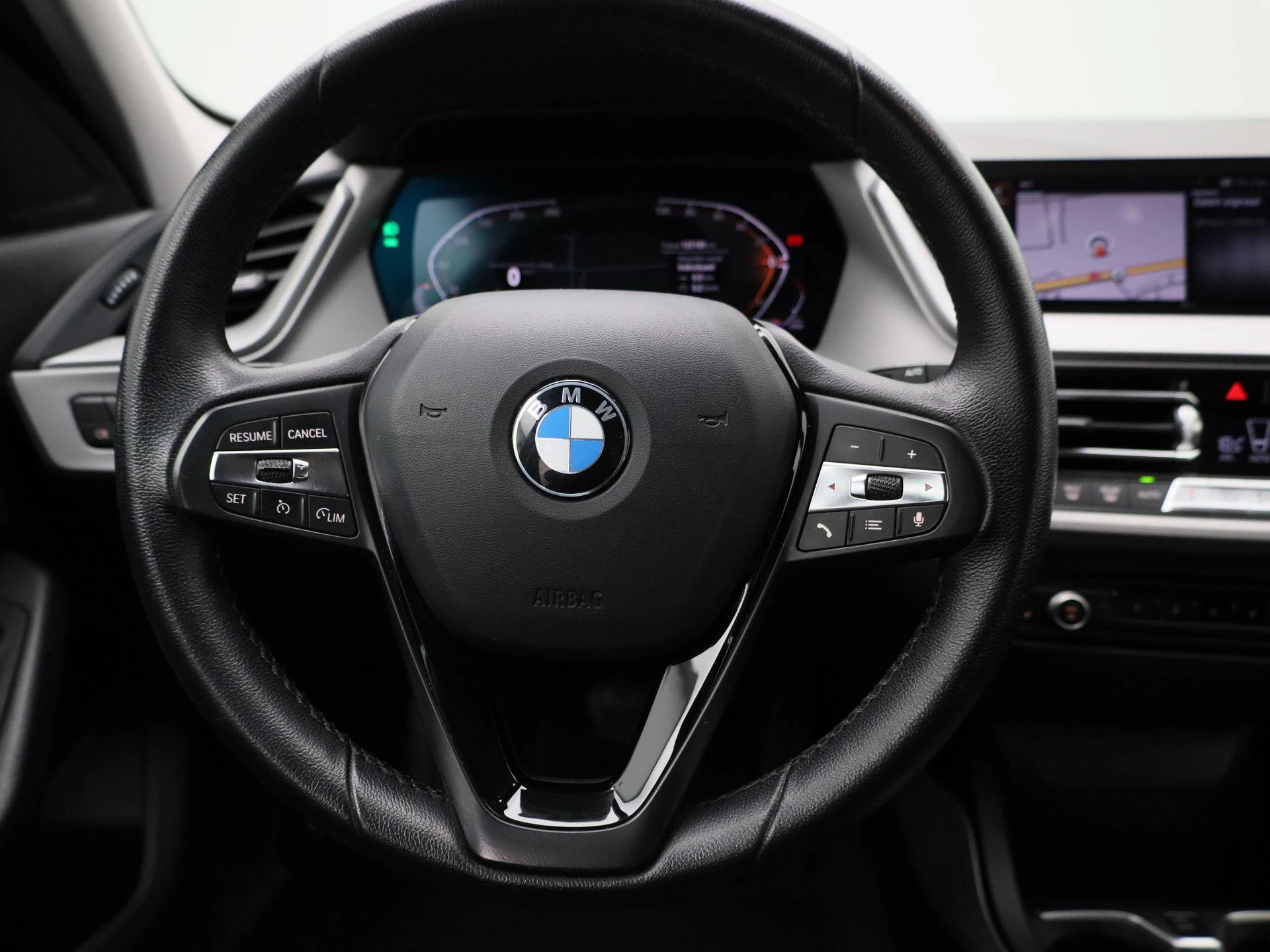 BMW-1 Reeks-image-6