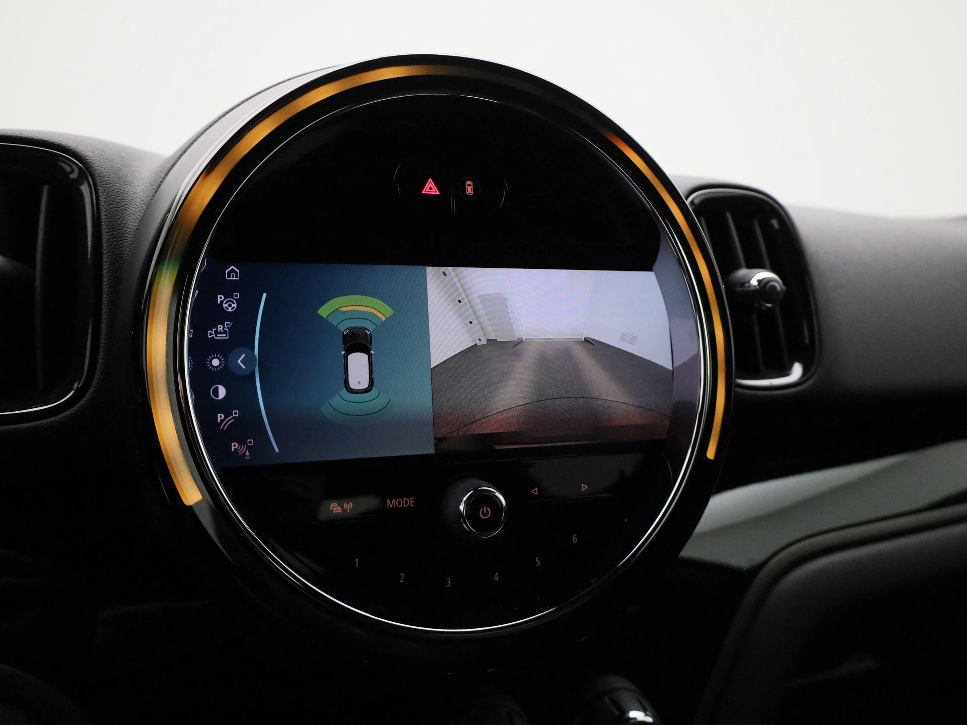 MINI-Countryman-image-27