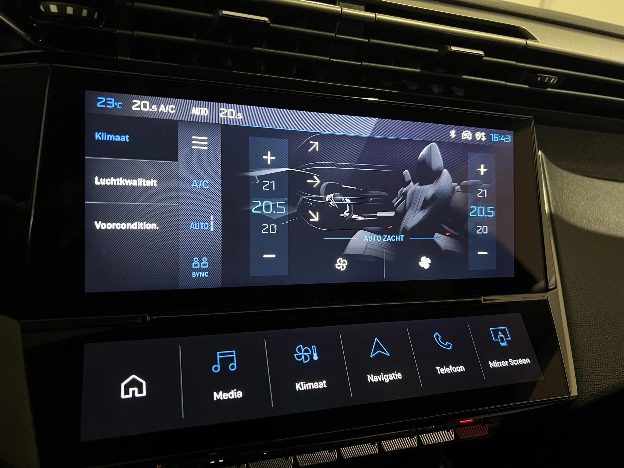 Peugeot-308-image-10