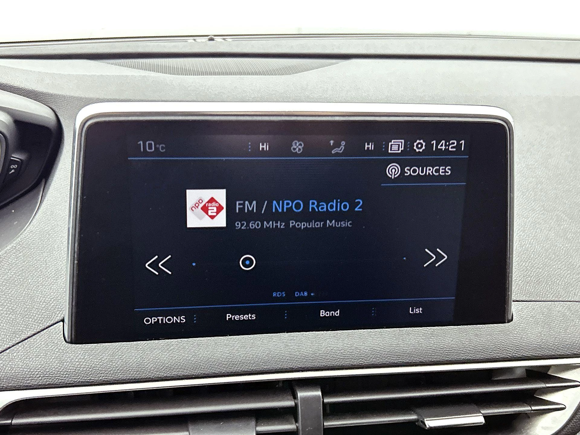 Peugeot-3008-image-6