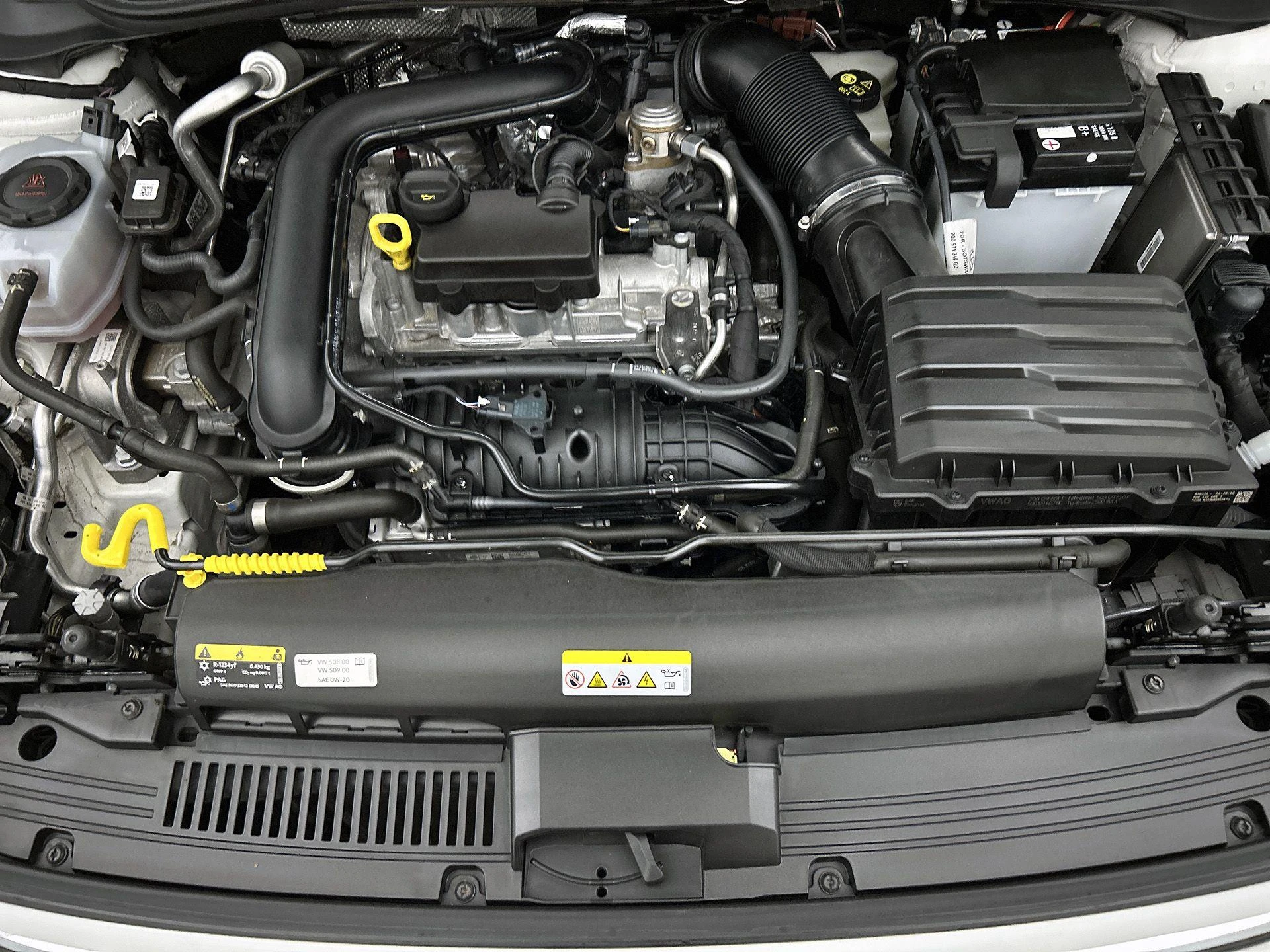 Volkswagen-Polo-image-28