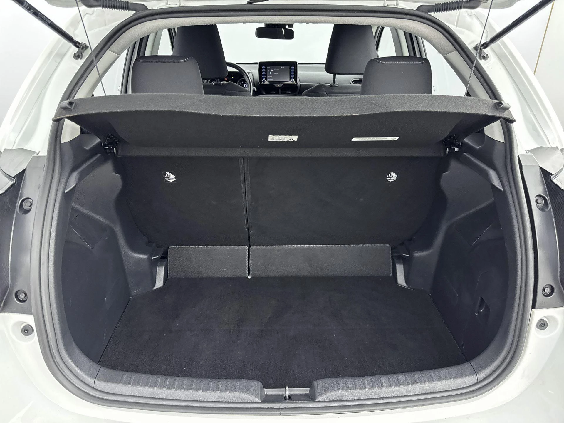 Toyota-Yaris-image-21