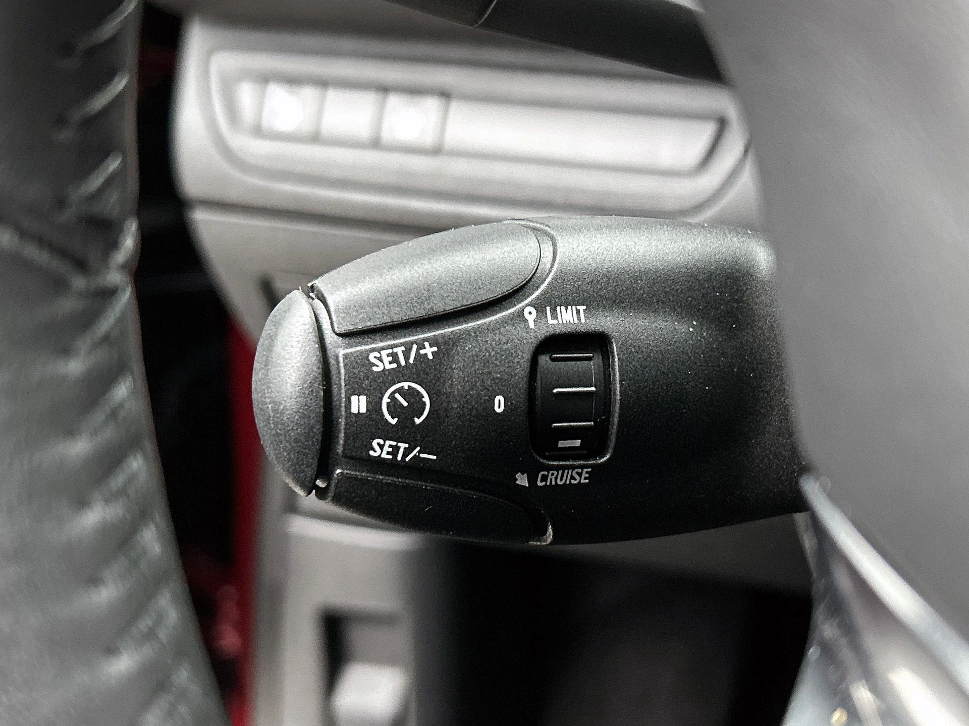 Peugeot-2008-image-5