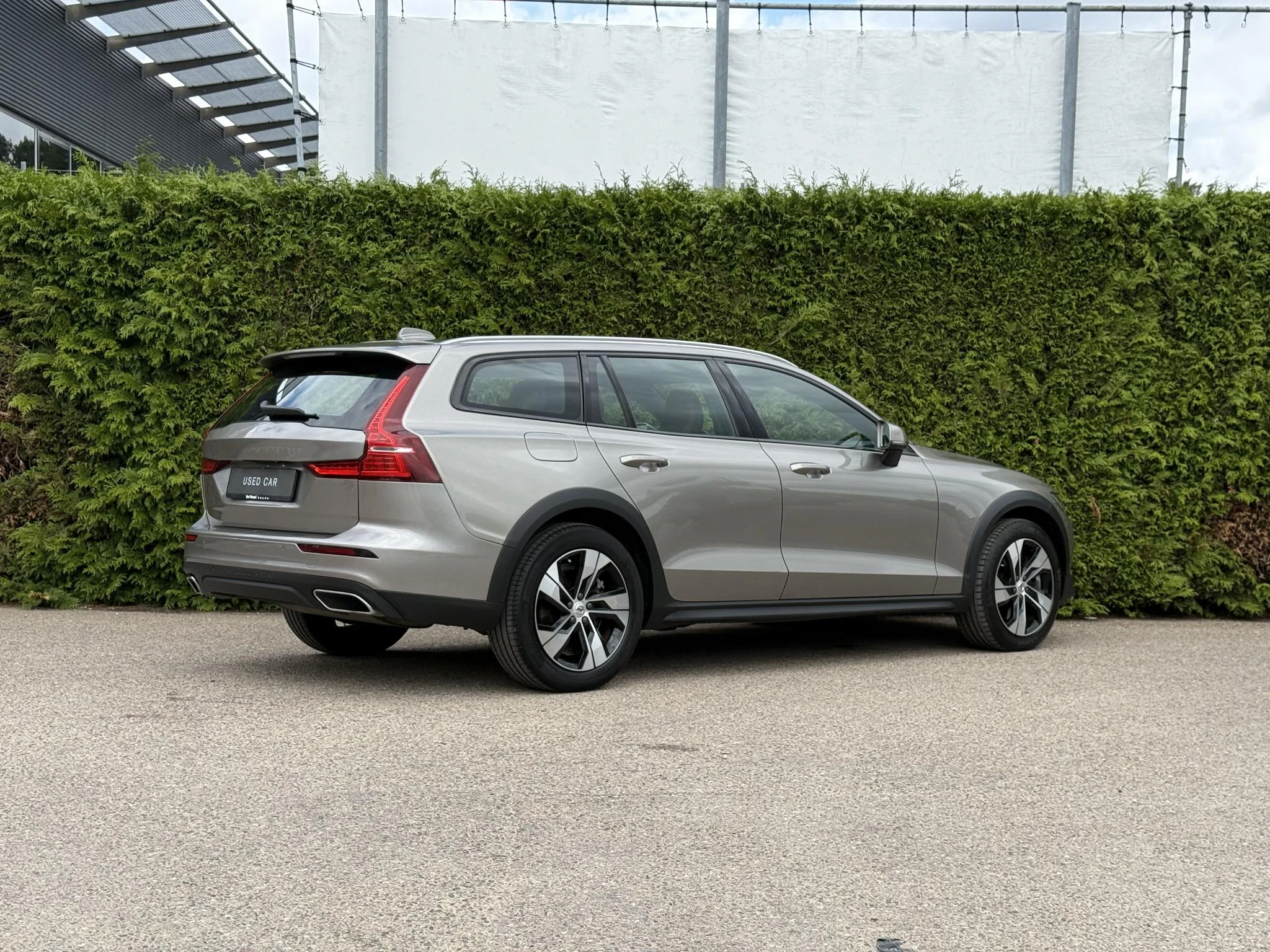 Volvo-V60-image-1