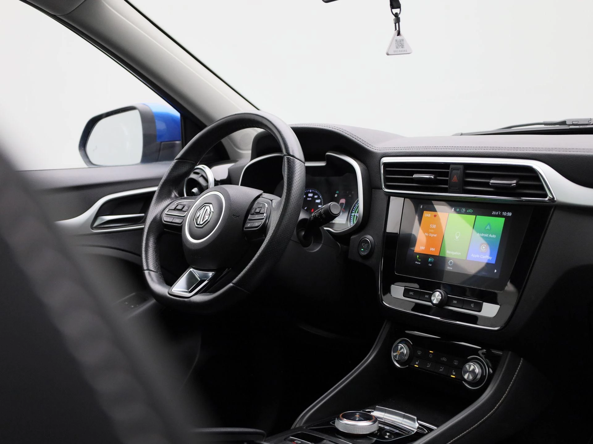 MG-ZS EV-image-35
