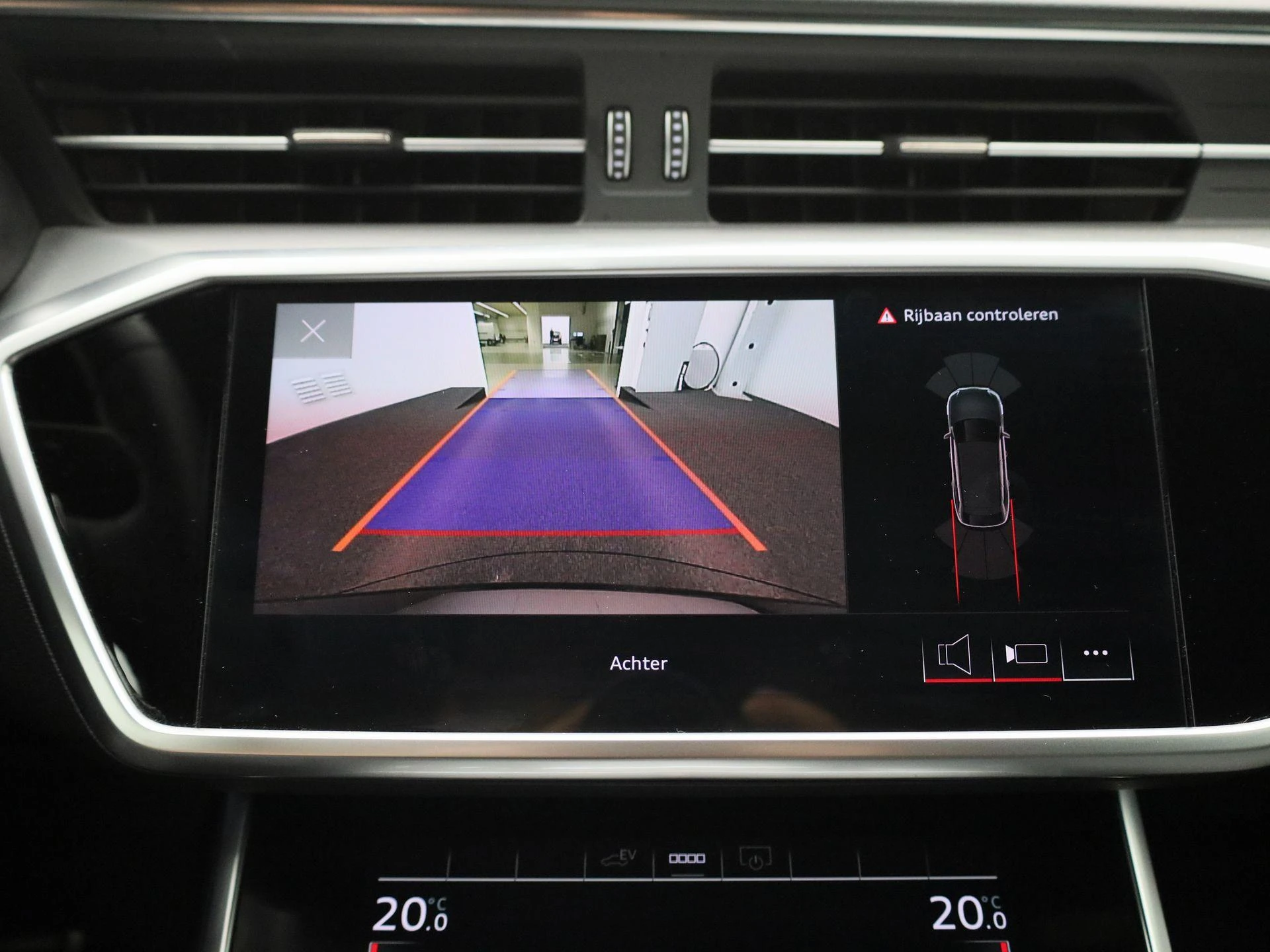 Audi-A6-image-34