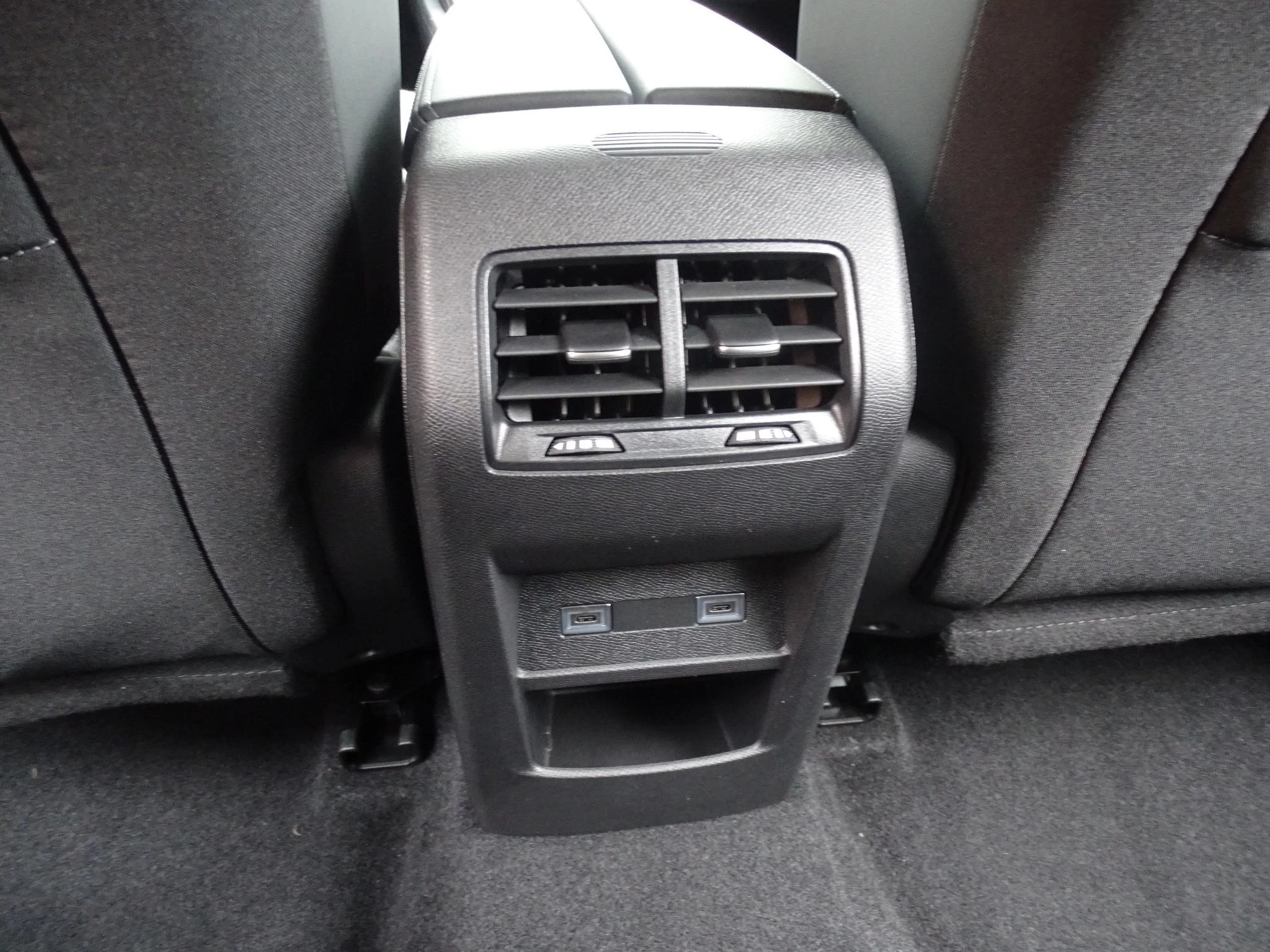 Peugeot 408 e-408 210 Allure