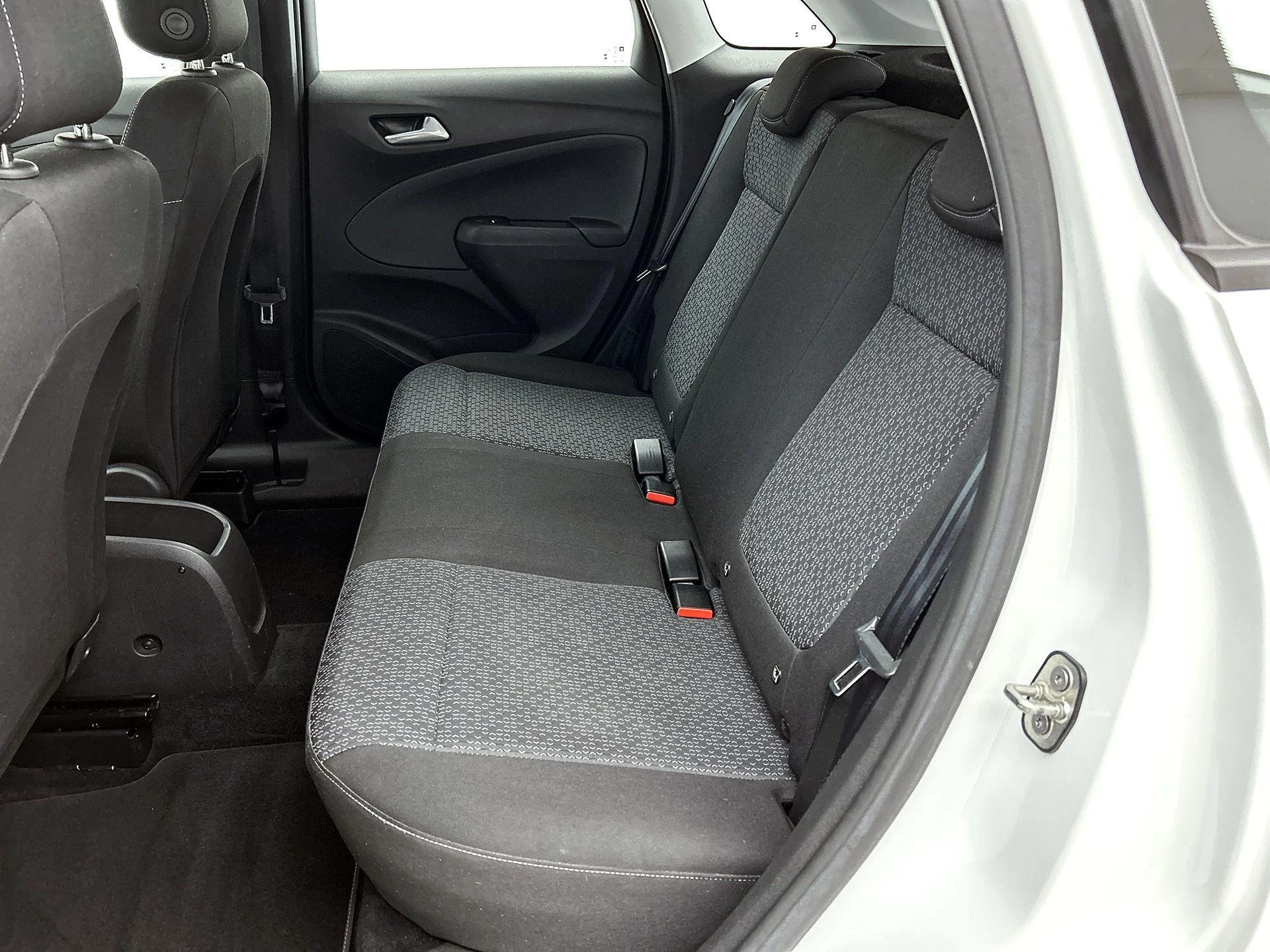Opel-Crossland X-image-25