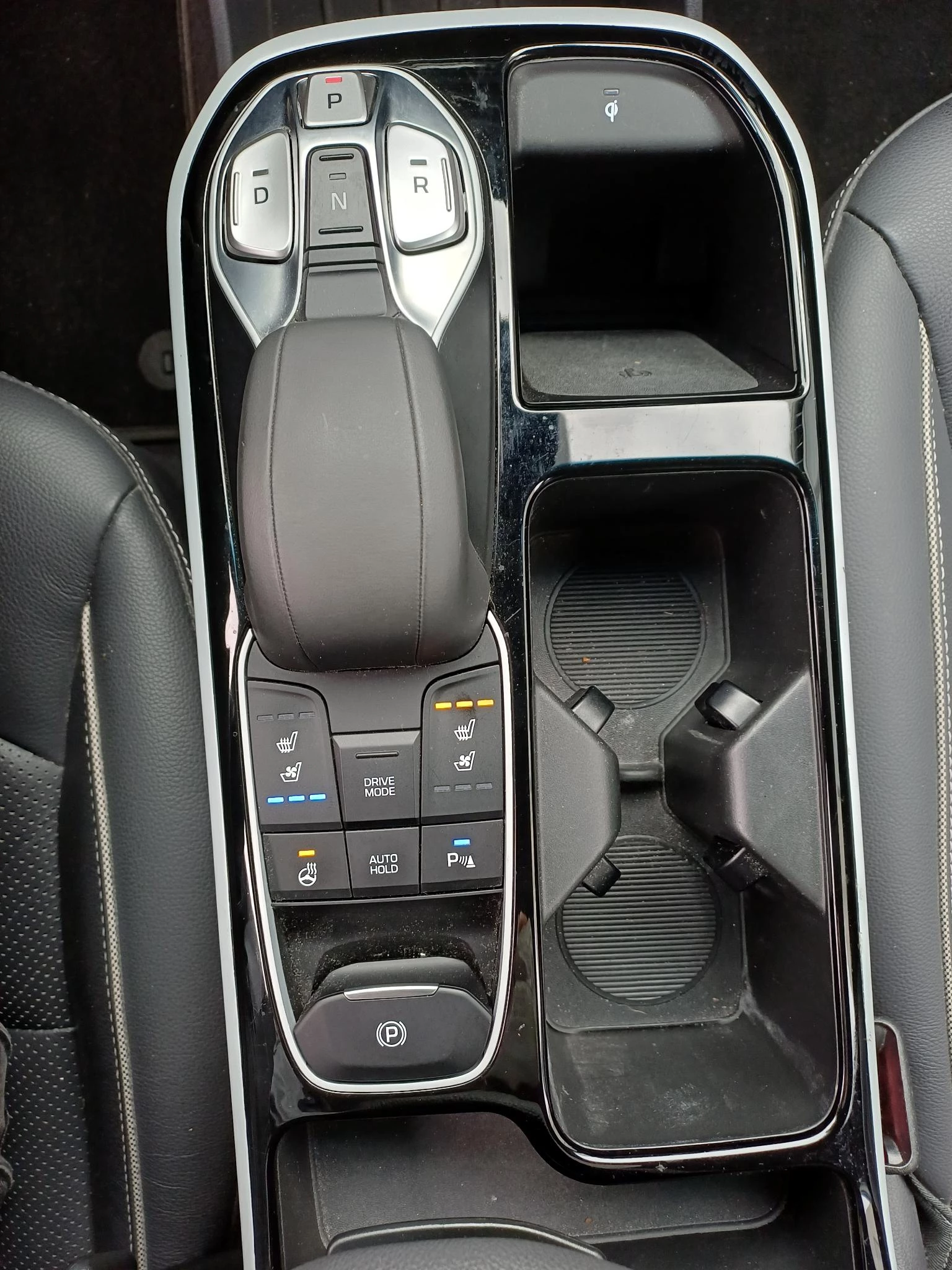 Hyundai IONIQ Electric Executive