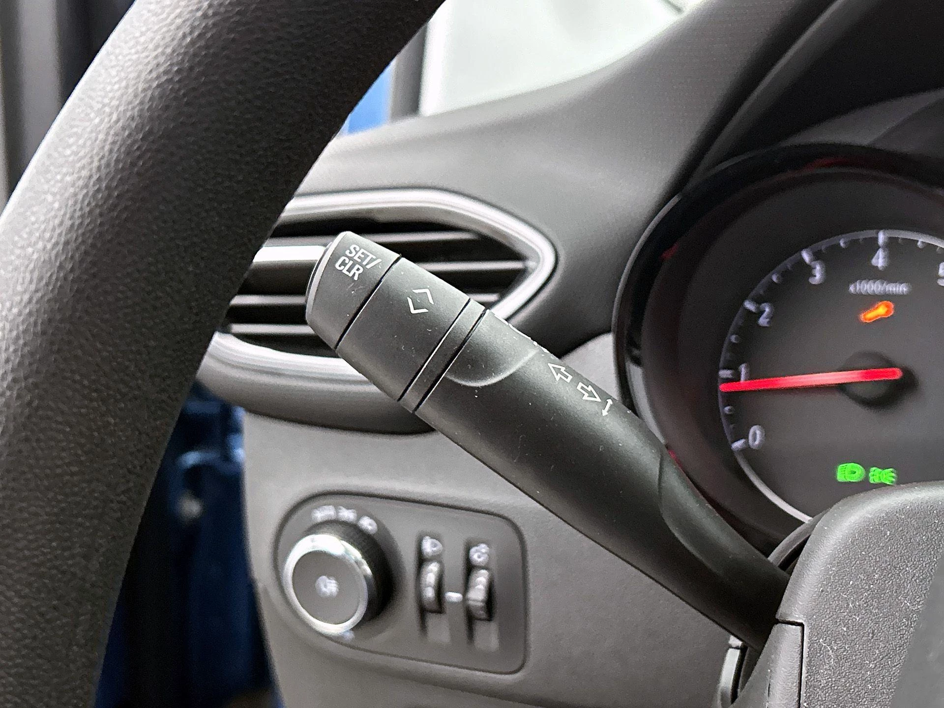 Opel-Crossland X-image-9