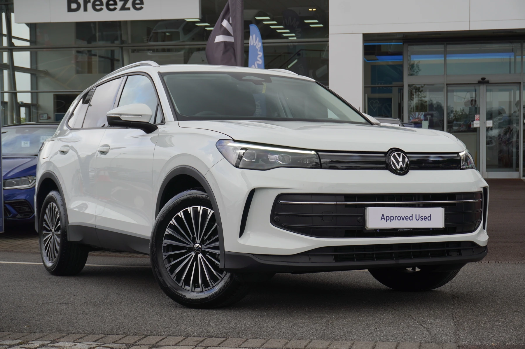 Volkswagen-Tiguan-image-0
