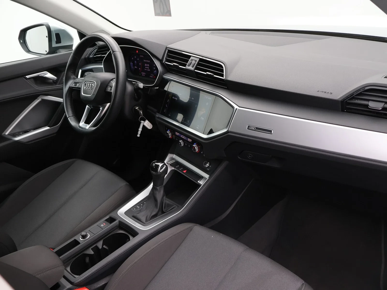 Audi-Q3-image-2