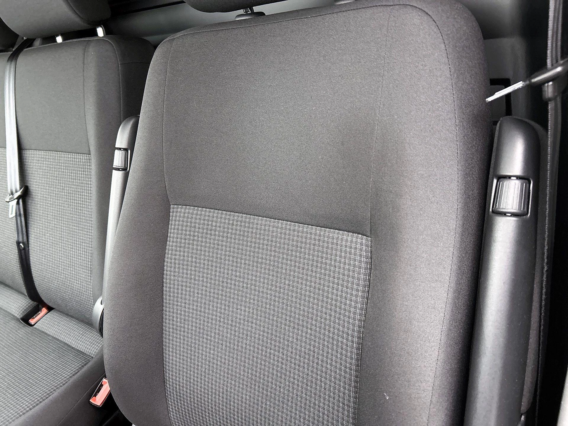Volkswagen Transporter 2.0 TDI L1H1 90PK