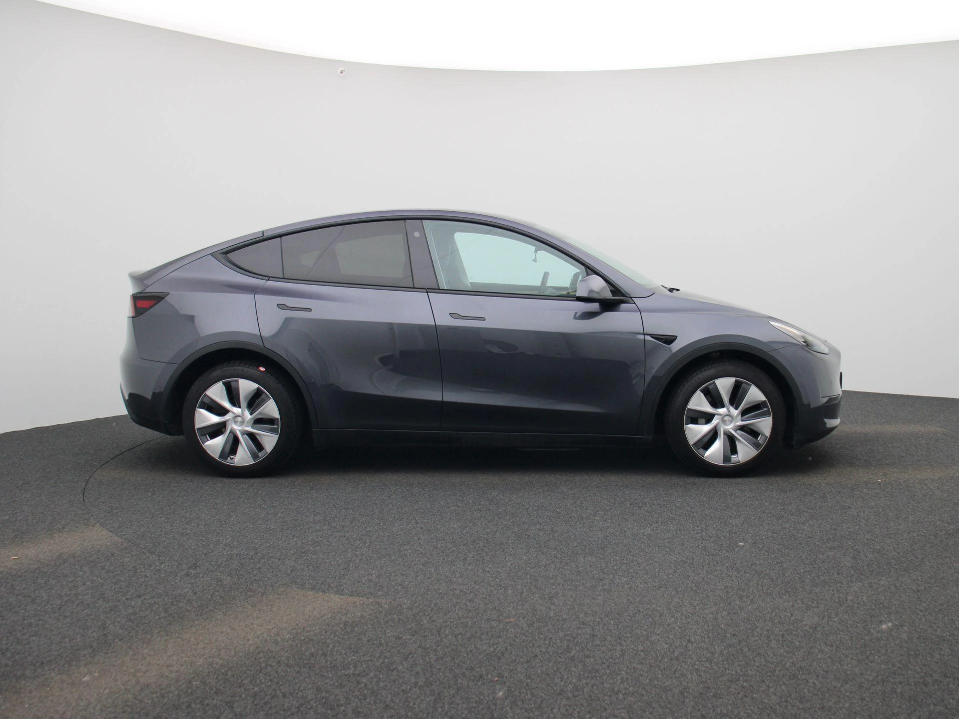 Tesla Model Y Long Range Dual Motor AWD