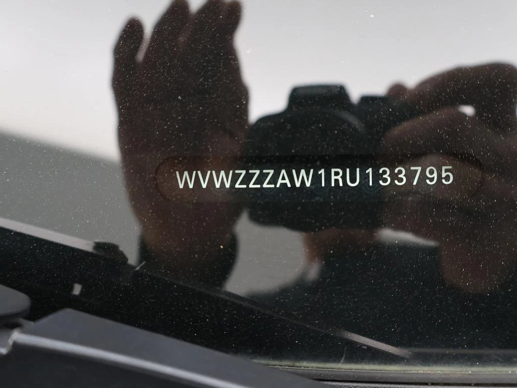 Volkswagen-Polo-image-7