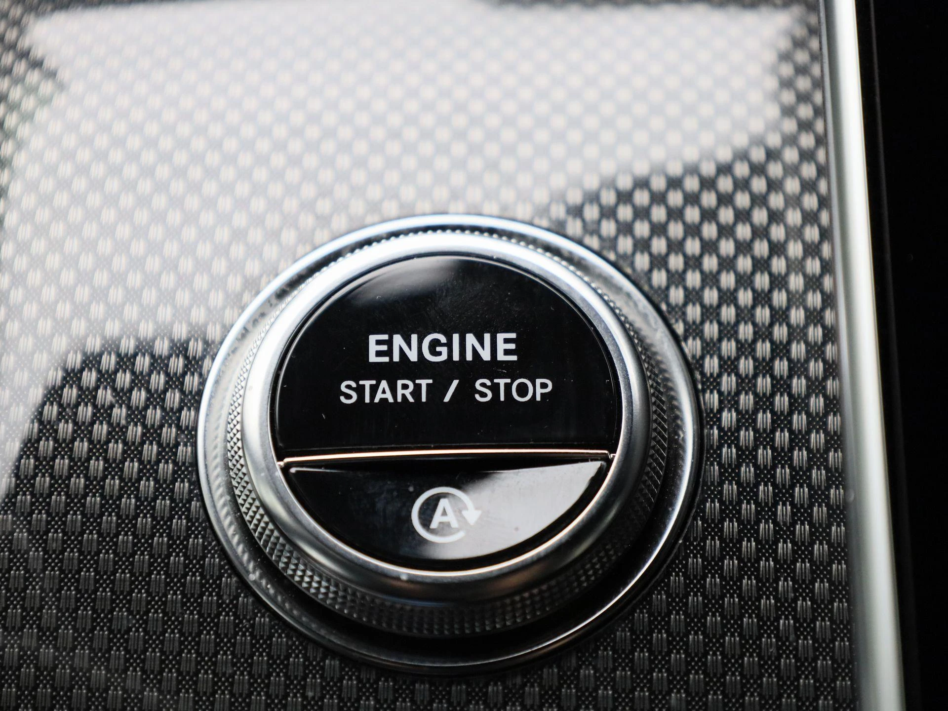 Mercedes-Benz-GLC-image-20