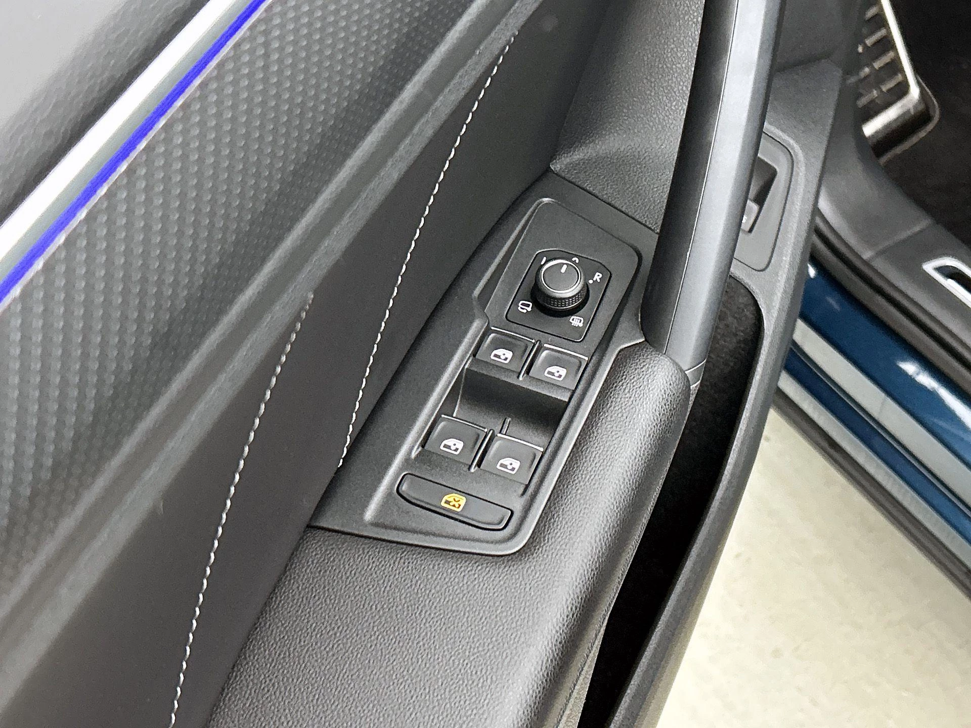 Volkswagen-Tiguan-image-33