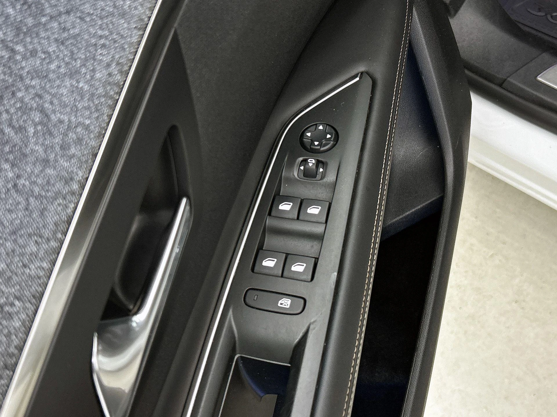 Peugeot-3008-image-23