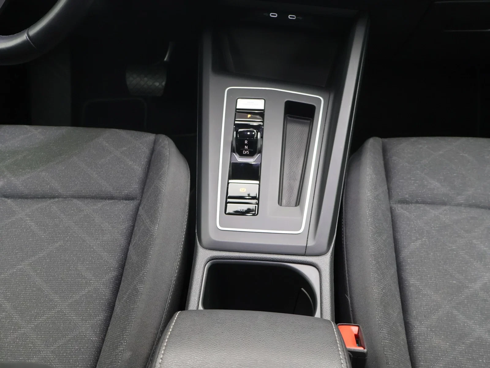 Volkswagen Golf VIII SW Golf Variant Life 1.0eTSI 110PK *AUTOMAAT*VIRTUAL COCKPIT*LED*ACC*PDC*APP-CONNECT*...*