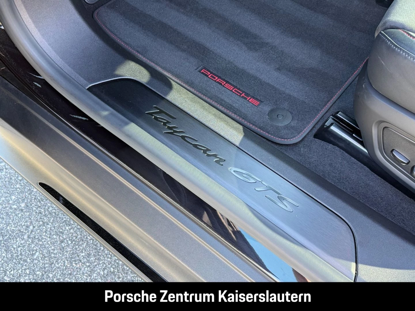Porsche Taycan GTS HA-Lenkung InnoDrive Head-Up BOSE gts